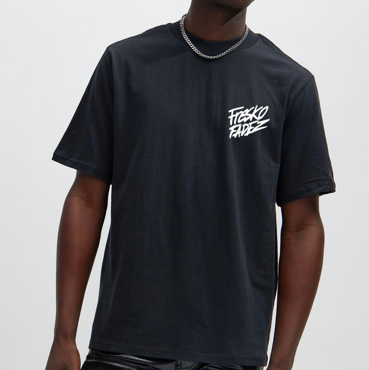 FRESKO FADEZ SIGNATURE TEE BIG ON THE BACK